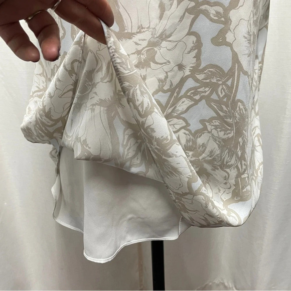 Printed Crepe Crew-Neck Cap Sleeve Blouse - Picture 6 of 10